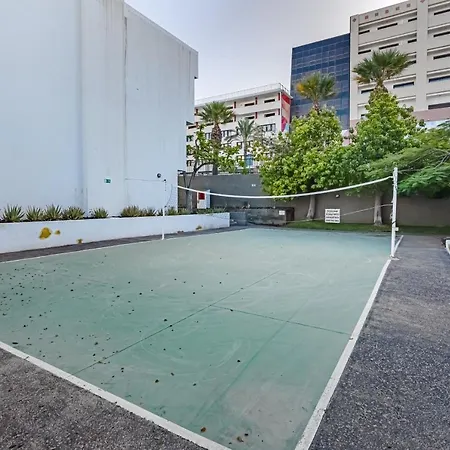 Optimist, Apartament Americas Lägenhet *