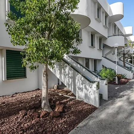 Optimist, Apartament Americas *